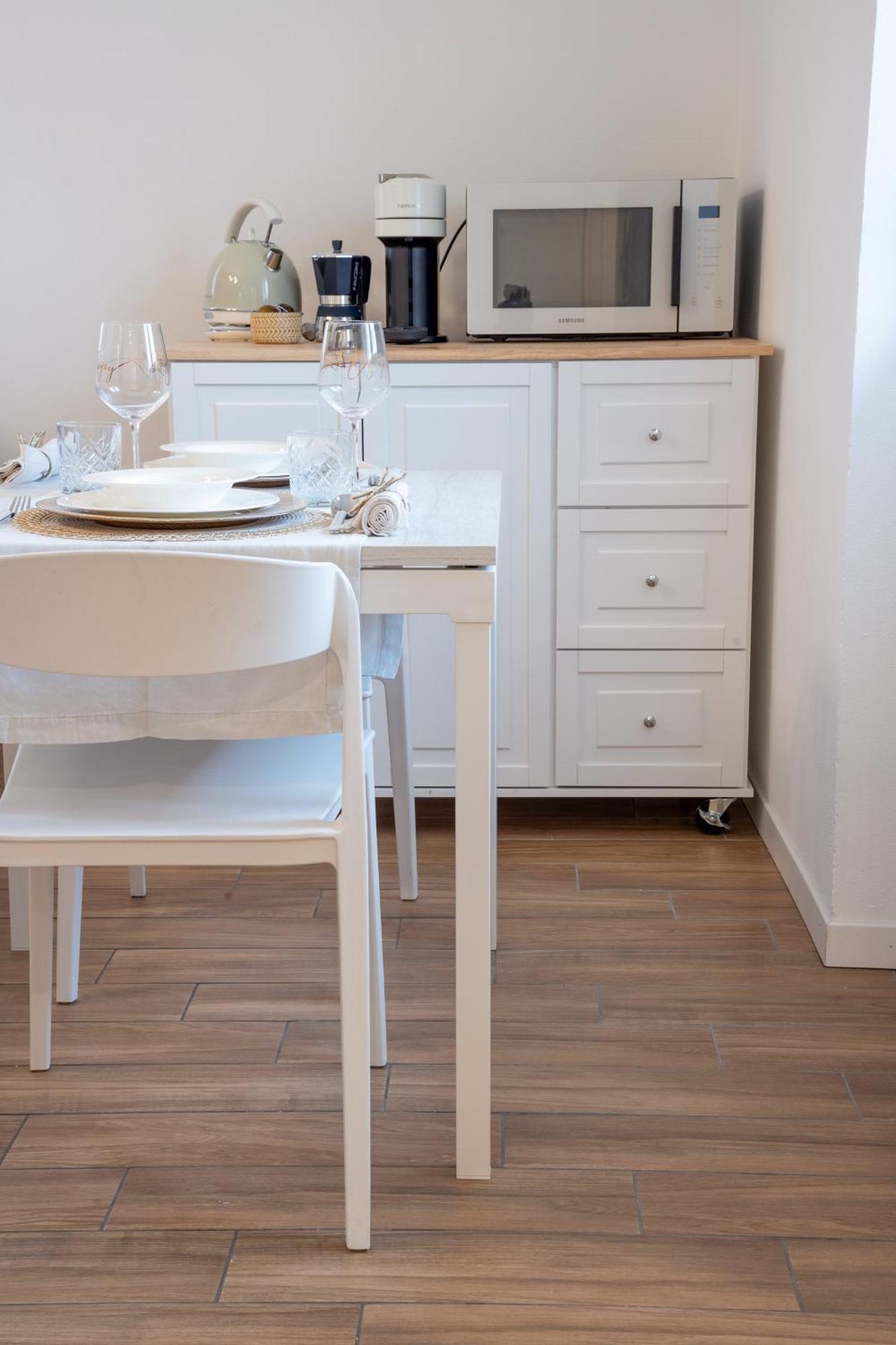 Lora Diamond ,free Parking, Self Check In,3 Appartement